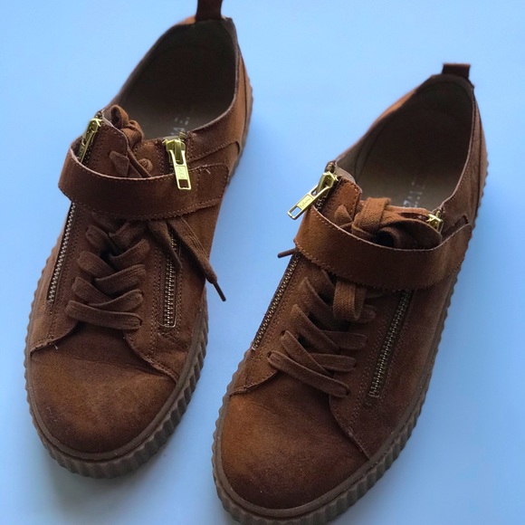 NINE WEST CREEPER BUCKLE UP SNEAKER - Picture 4 of 10